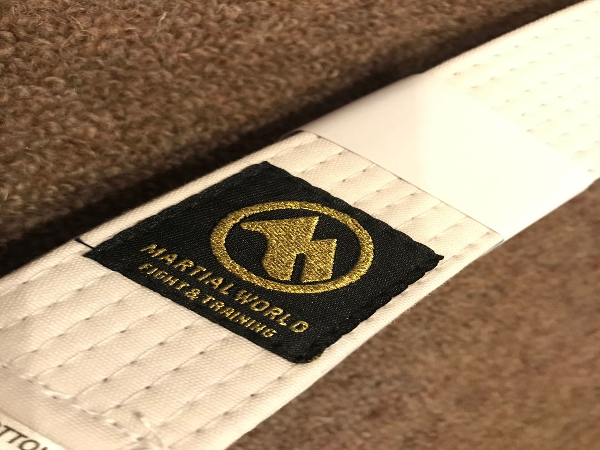 DC454D29-D411-4FFA-B85F-2B98E2677AE9