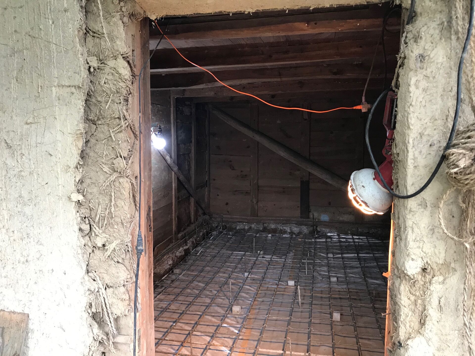 EEC36F9F-9C94-4D94-BCA7-CEC8B07E4B01