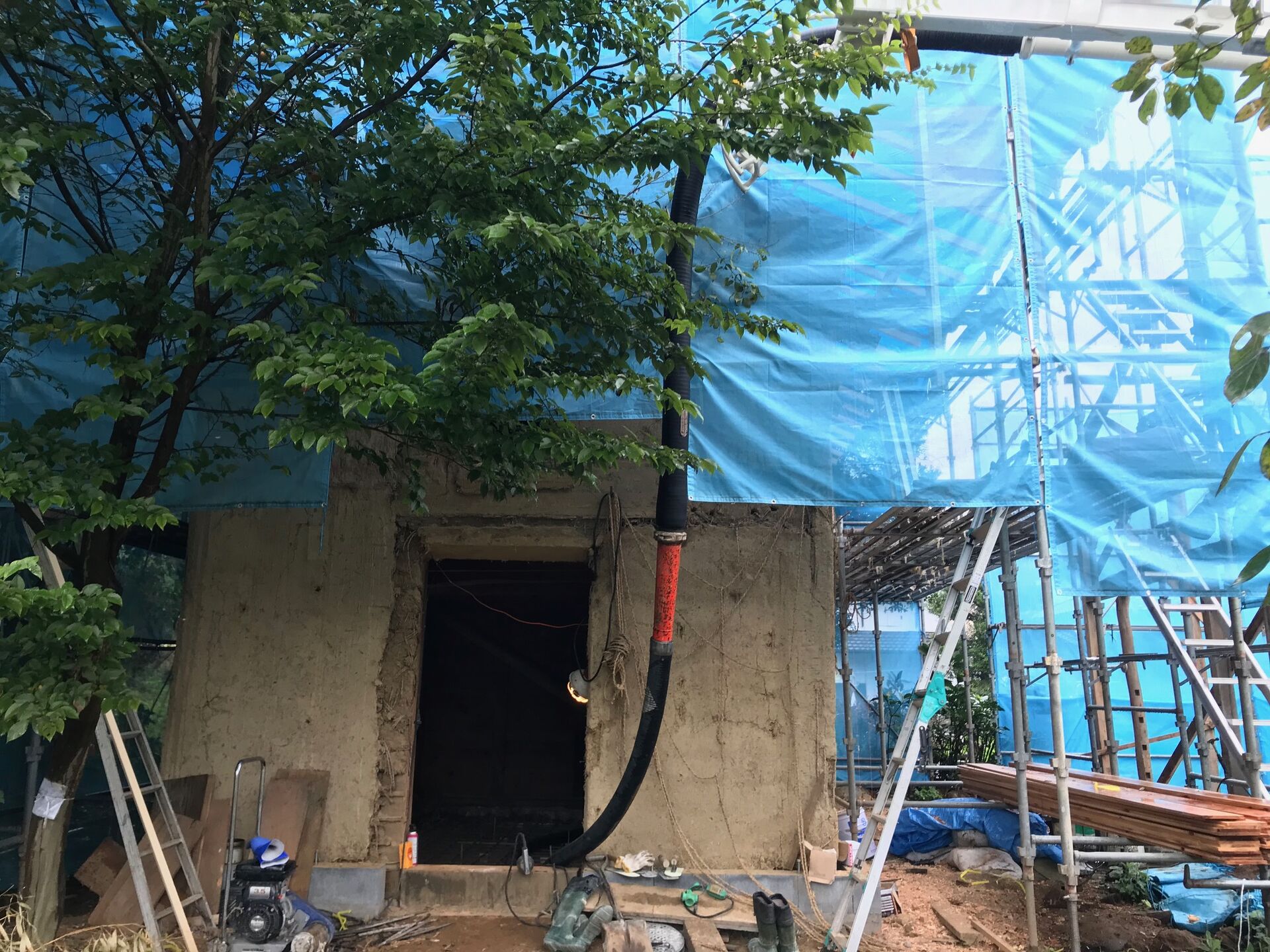 D7E2AB50-2A94-417F-8984-CF47F197A59A